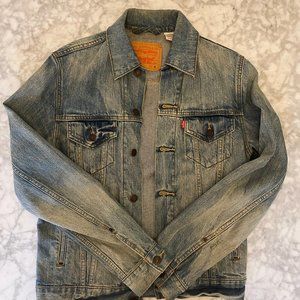 Classic Levi's denim jacket (S)
